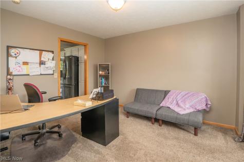 2307 Kenyon Street Louisville OH 44641