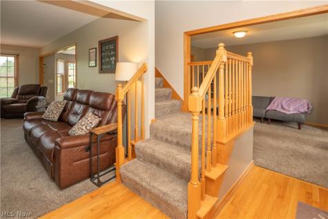 2307 Kenyon Street Louisville OH 44641