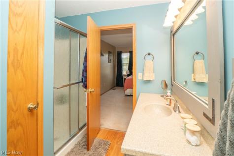 2307 Kenyon Street Louisville OH 44641