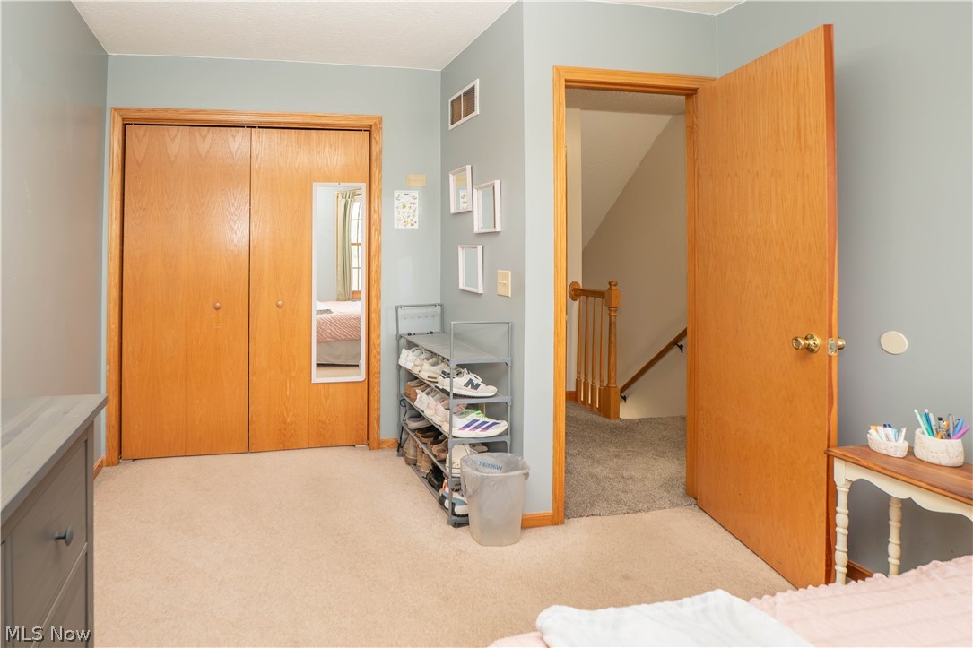 2307 Kenyon Street Louisville OH 44641