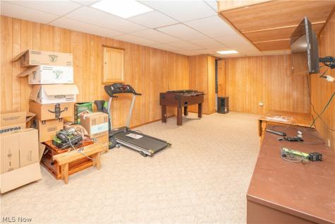 2307 Kenyon Street Louisville OH 44641