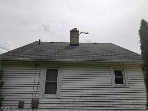 18703 Kewanee Avenue Cleveland OH 44119