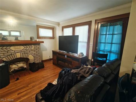 18703 Kewanee Avenue Cleveland OH 44119