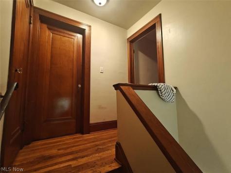 18703 Kewanee Avenue Cleveland OH 44119