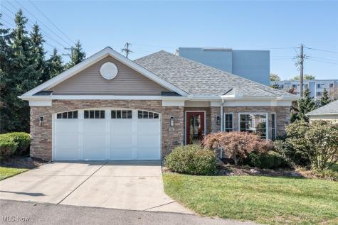 24 Somerset Drive Rocky River OH 44116