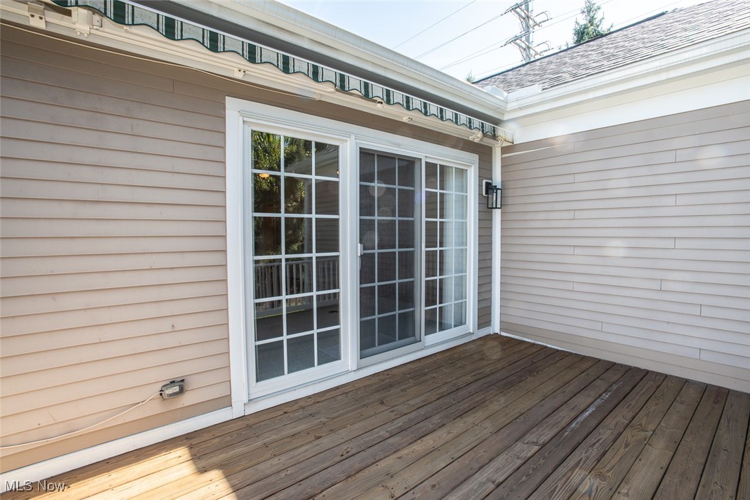 24 Somerset Drive Rocky River OH 44116