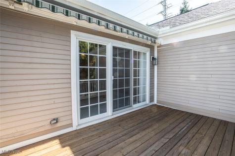 24 Somerset Drive Rocky River OH 44116