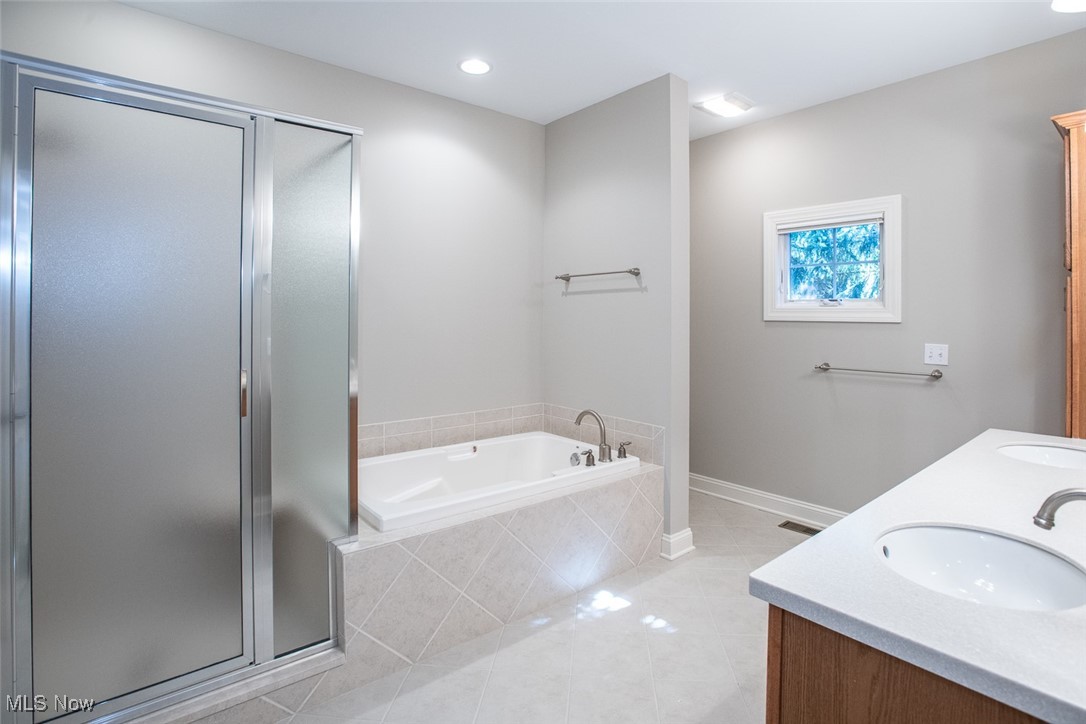 24 Somerset Drive Rocky River OH 44116