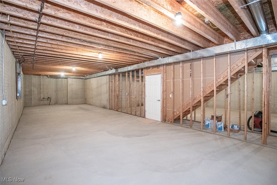 24 Somerset Drive Rocky River OH 44116