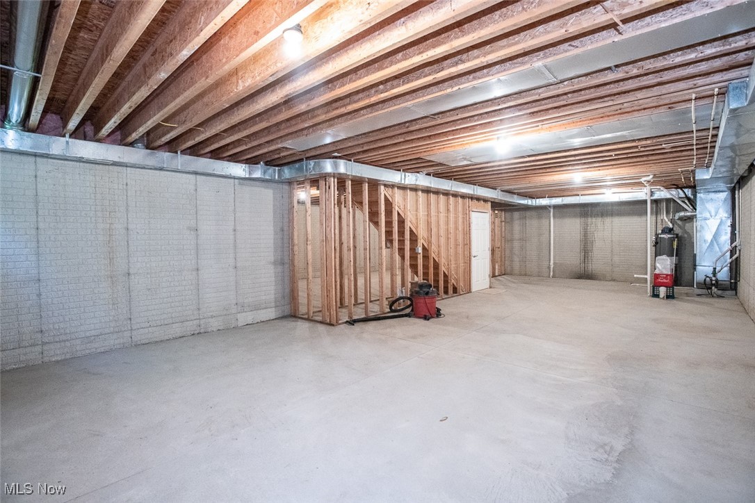 24 Somerset Drive Rocky River OH 44116