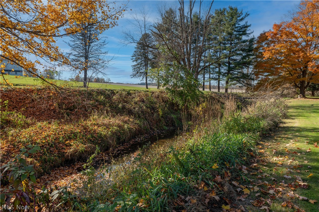 14449 Mccue Road North Lawrence OH 44666