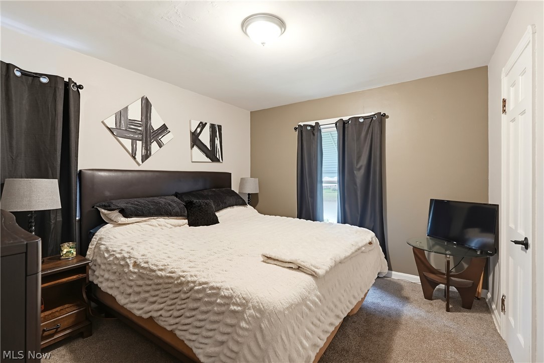 4207 W 58th Street Cleveland OH 44144