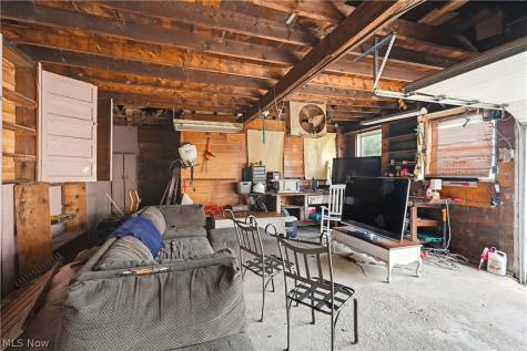 4207 W 58th Street Cleveland OH 44144
