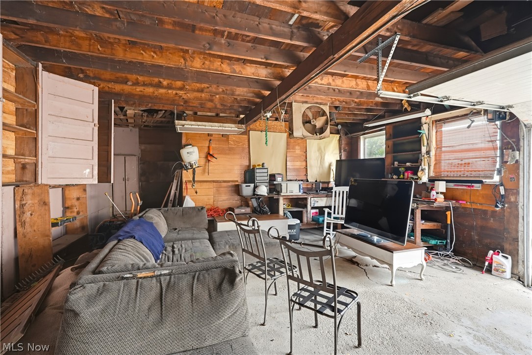 4207 W 58th Street Cleveland OH 44144