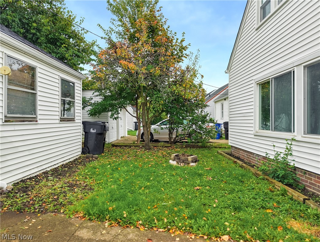 4207 W 58th Street Cleveland OH 44144