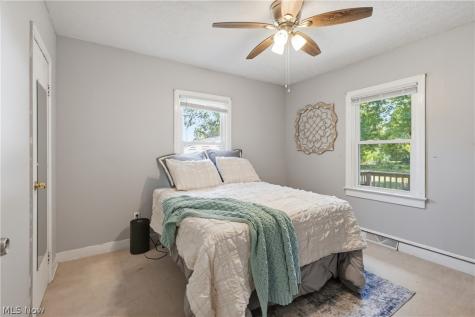 7091 Akron Avenue NW New Franklin OH 44614