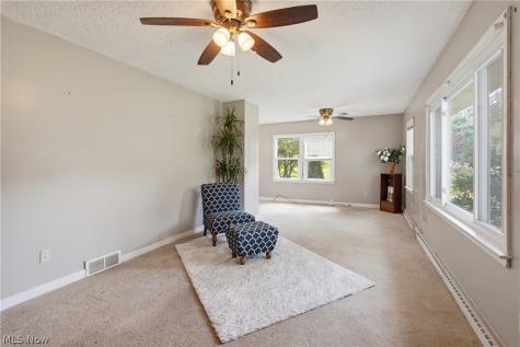 7091 Akron Avenue NW New Franklin OH 44614