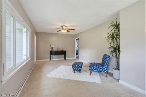 7091 Akron Avenue NW New Franklin OH 44614