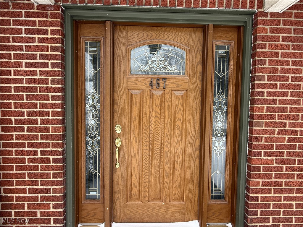 467 Aqueduct Street Akron OH 44303