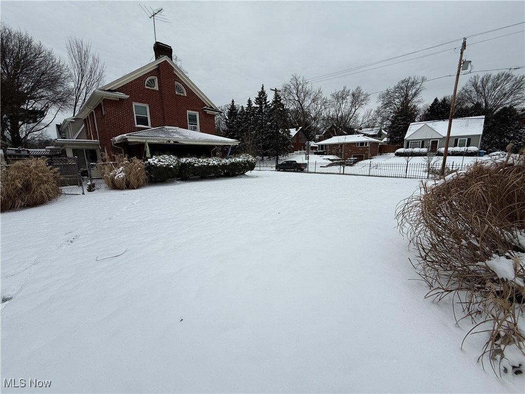 467 Aqueduct Street Akron OH 44303