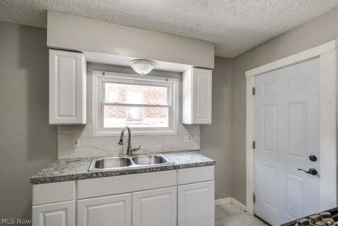 233 Sobul Avenue Akron OH 44305