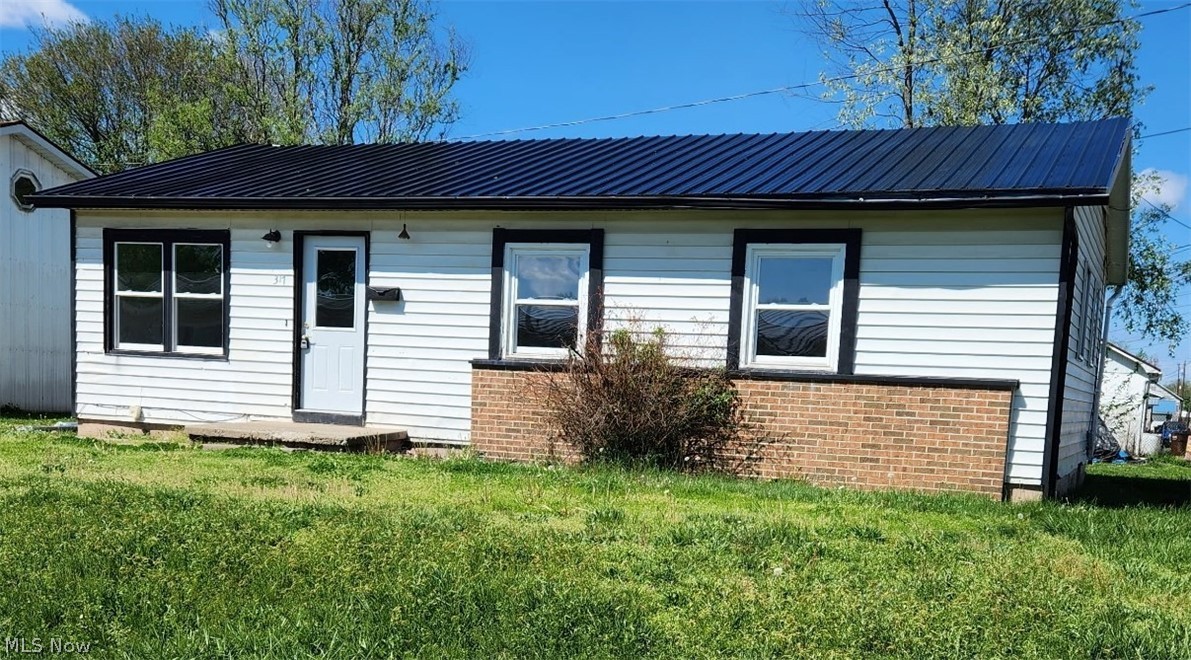 317 S King Street West Lafayette OH 43845