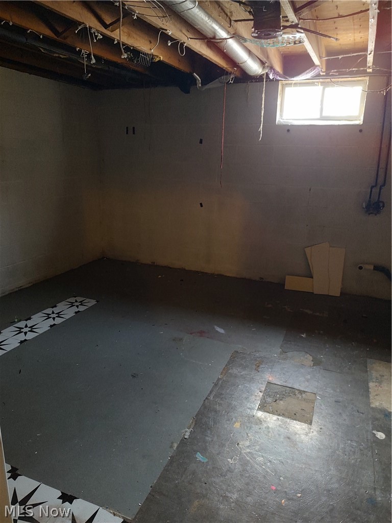317 S King Street West Lafayette OH 43845