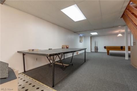 4025 Burke Avenue NE Louisville OH 44641