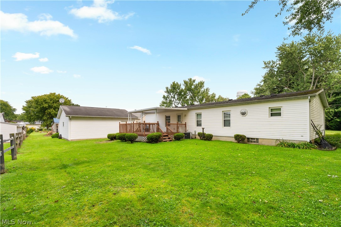 4025 Burke Avenue NE Louisville OH 44641