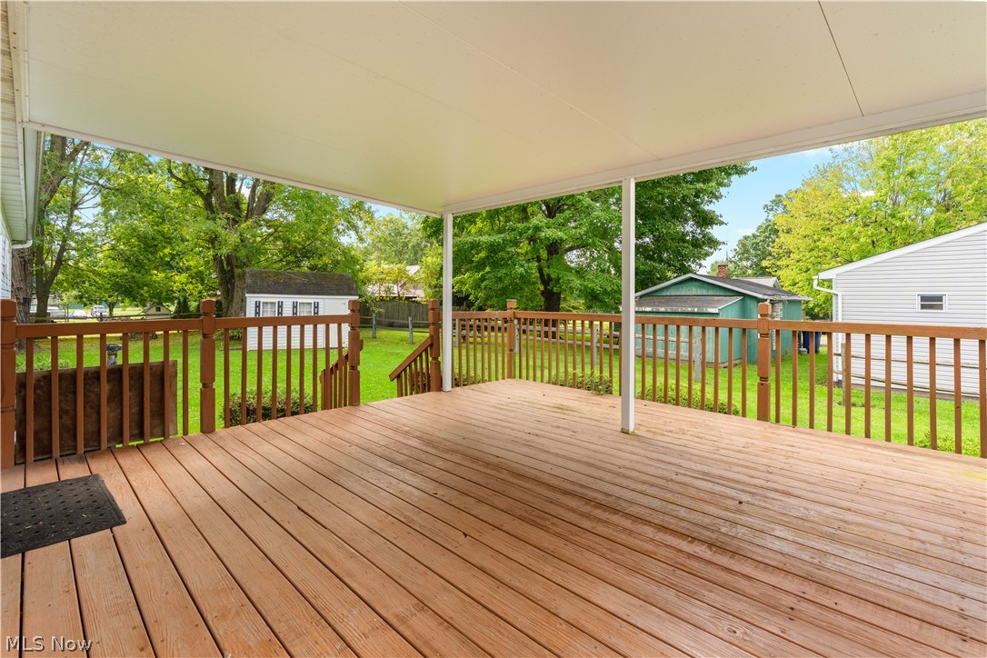 4025 Burke Avenue NE Louisville OH 44641
