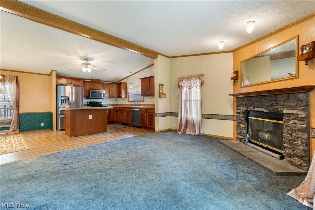 4025 Burke Avenue NE Louisville OH 44641
