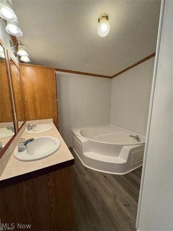 4128 27th Terrace NE Canton OH 44705