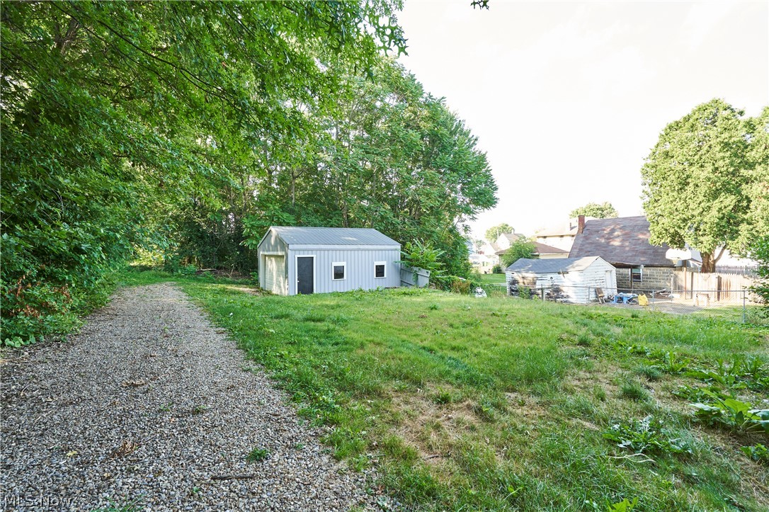 936 Green Avenue SW Massillon OH 44647