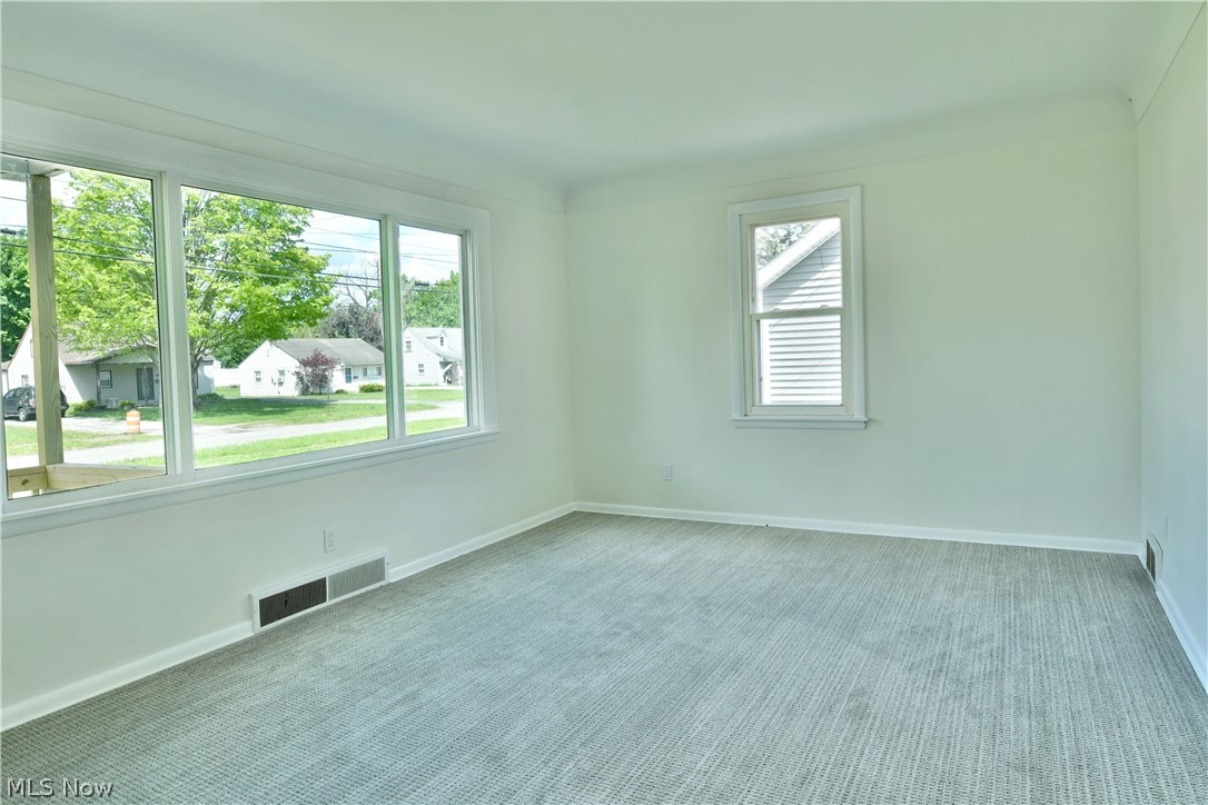 73 N Edgehill Avenue Youngstown OH 44515