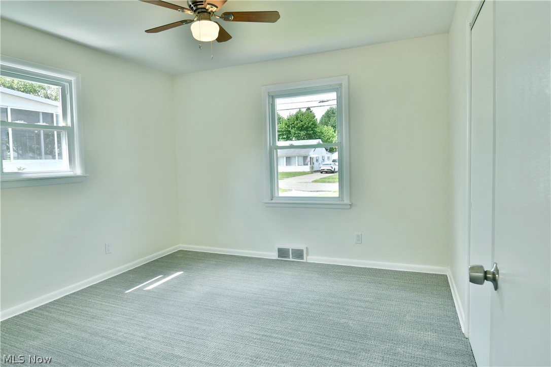 73 N Edgehill Avenue Youngstown OH 44515