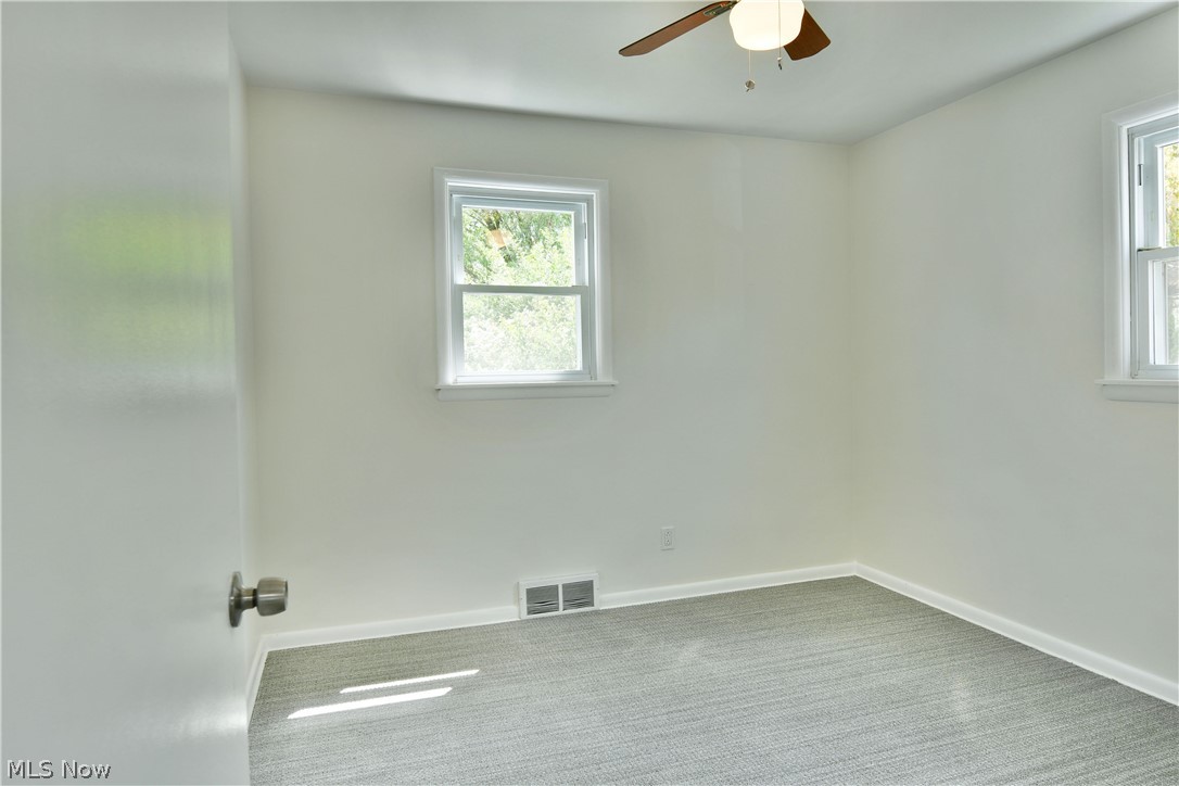 73 N Edgehill Avenue Youngstown OH 44515