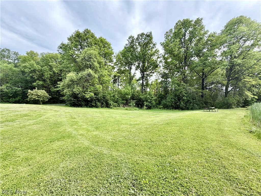 1773 Mahoning Road Deerfield OH 44411