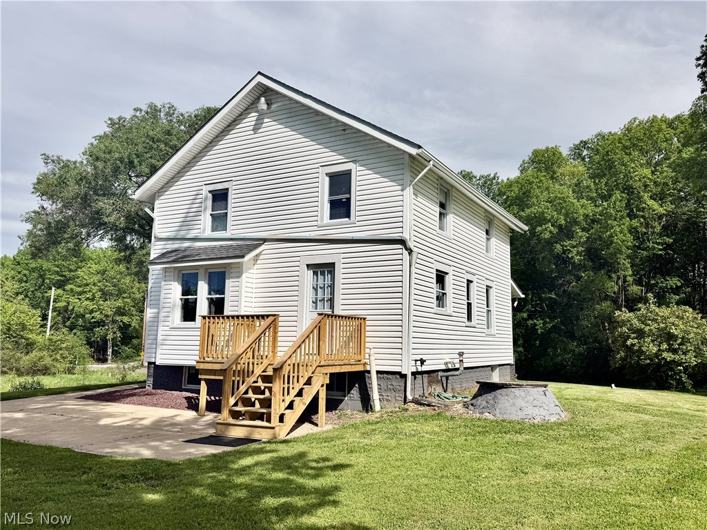 1773 Mahoning Road Deerfield OH 44411