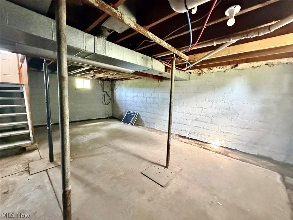 1773 Mahoning Road Deerfield OH 44411