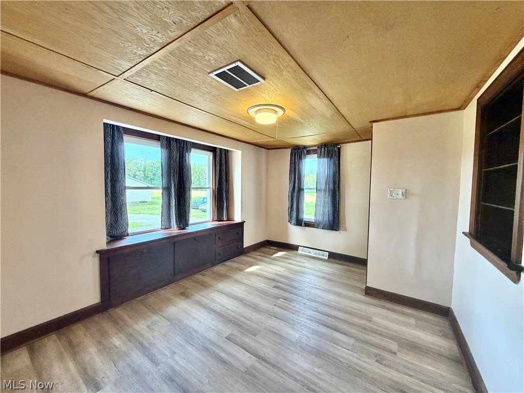 1773 Mahoning Road Deerfield OH 44411