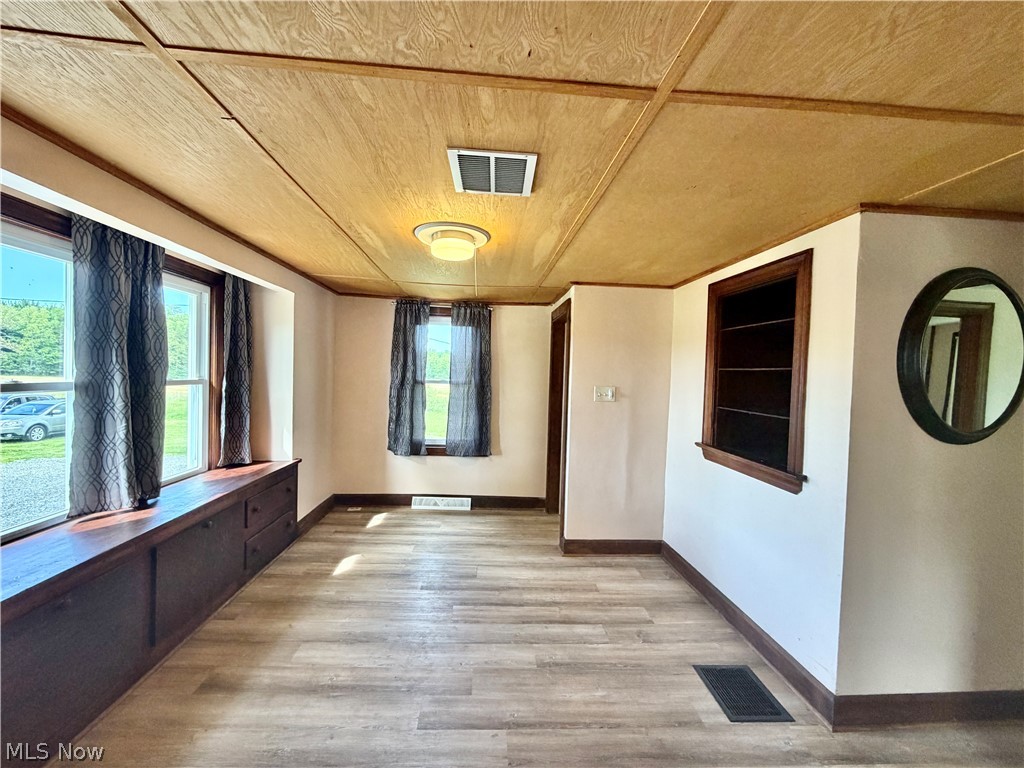 1773 Mahoning Road Deerfield OH 44411