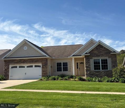 1415 Stratford Way Wooster OH 44691
