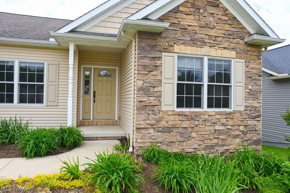 1415 Stratford Way Wooster OH 44691