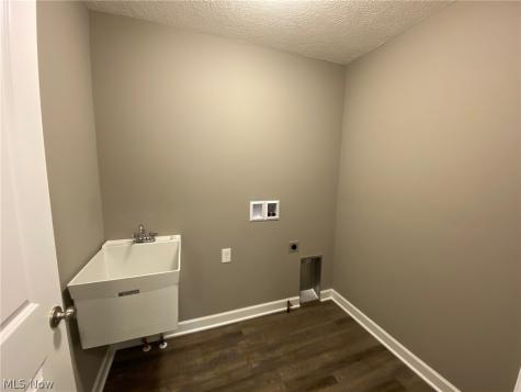 3476 Wicker Street NE Canton OH 44721