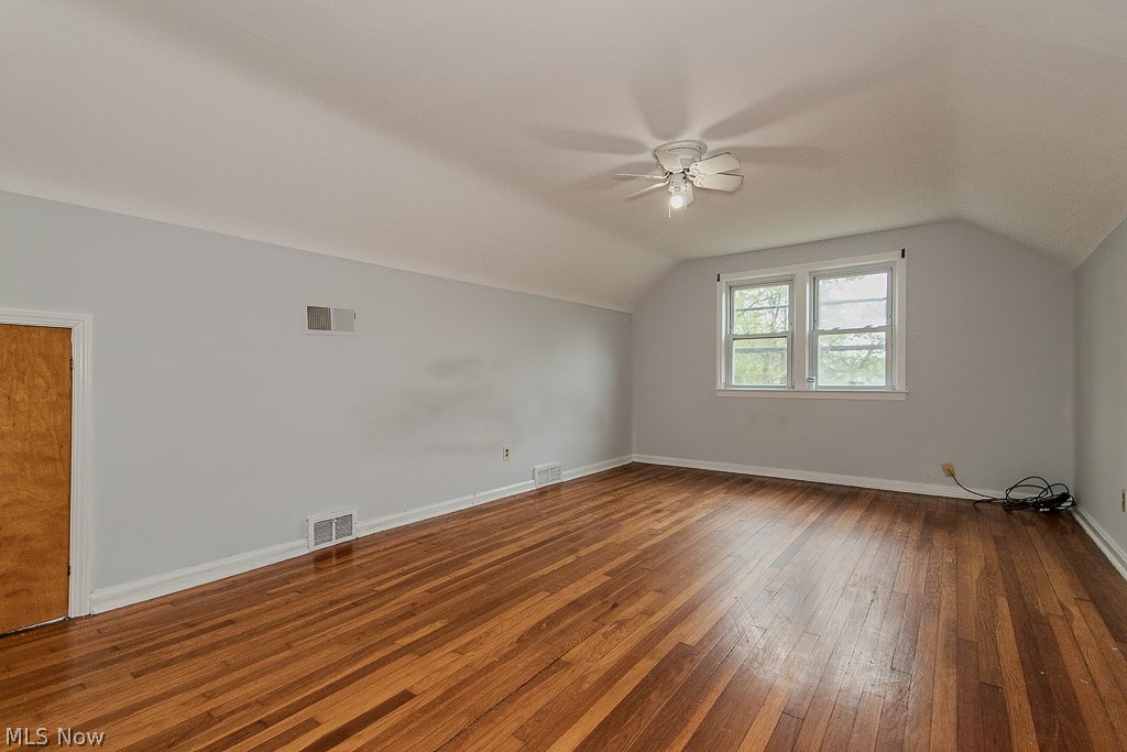 3694 Grosvenor Road Cleveland Heights OH 44118