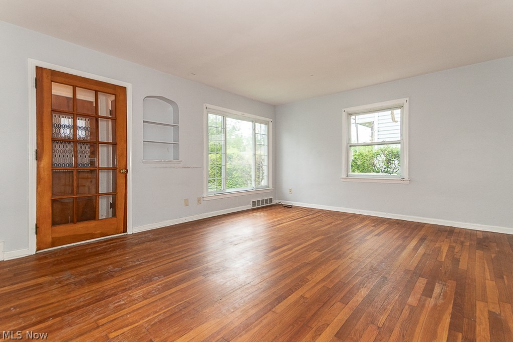 3694 Grosvenor Road Cleveland Heights OH 44118