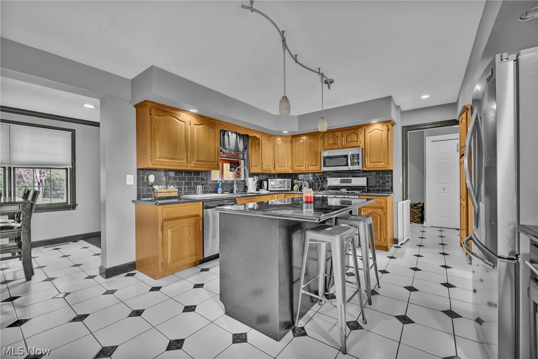 6172 Margate Avenue NW Canton OH 44718