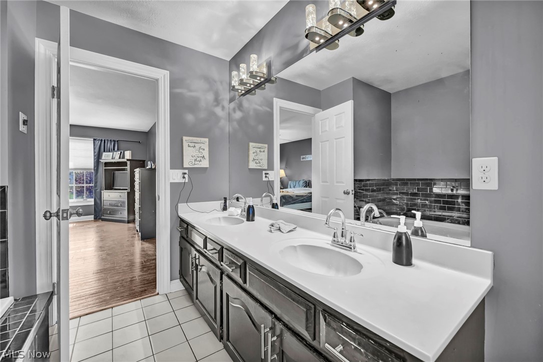 6172 Margate Avenue NW Canton OH 44718