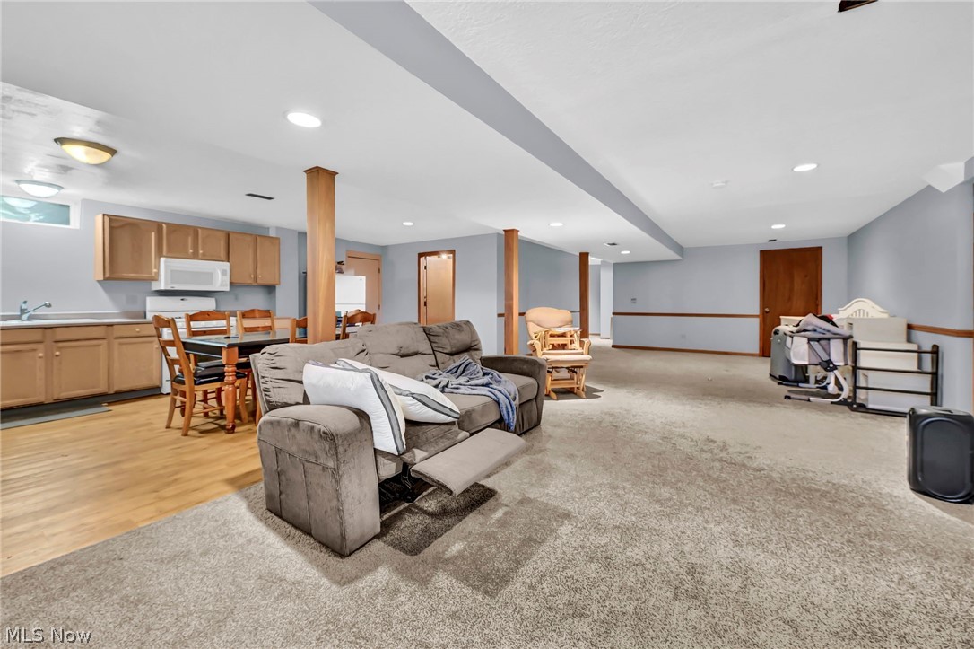 6172 Margate Avenue NW Canton OH 44718