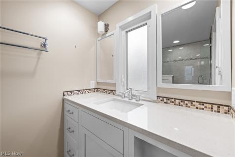 23706 Wimbledon Road Shaker Heights OH 44122